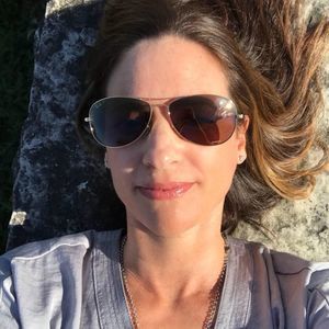 Meet your Posher, Liliana